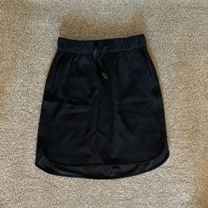 Lululemon high rise black skirt